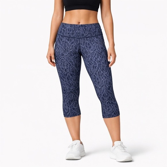 lululemon athletica Pants - Lululemon Wunder‎ Under Size 10 Banana Leaf Cadet Blue Cropped 19in